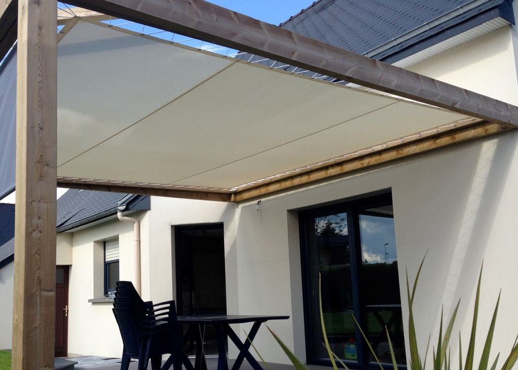 Toile de Pergola sur mesure avec œillets